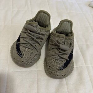 Yeezy Kids Sneakers in Olive and Black